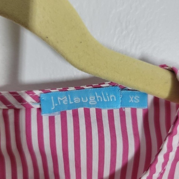 J. McLaughlin Striped Flutter Sleeve Keyhole Back Short Sleeve Blouse Size XS - Picture 4 of 8